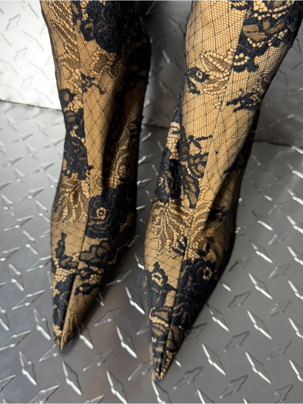 Balenciaga Dentelle Lace Over The Knee Lace Knife Boots in Beige/Black 37 - Picture 4 of 7